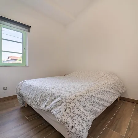 : Maison 8p Avec Jardin Et Climatisation - Fr-1-50-164 *