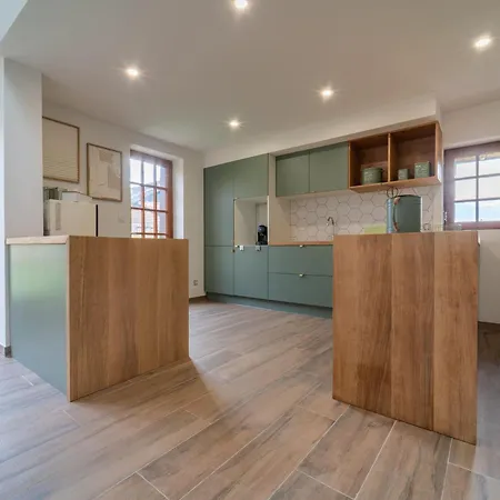 : Maison 8p Avec Jardin Et Climatisation - Fr-1-50-164 Ferienhaus *